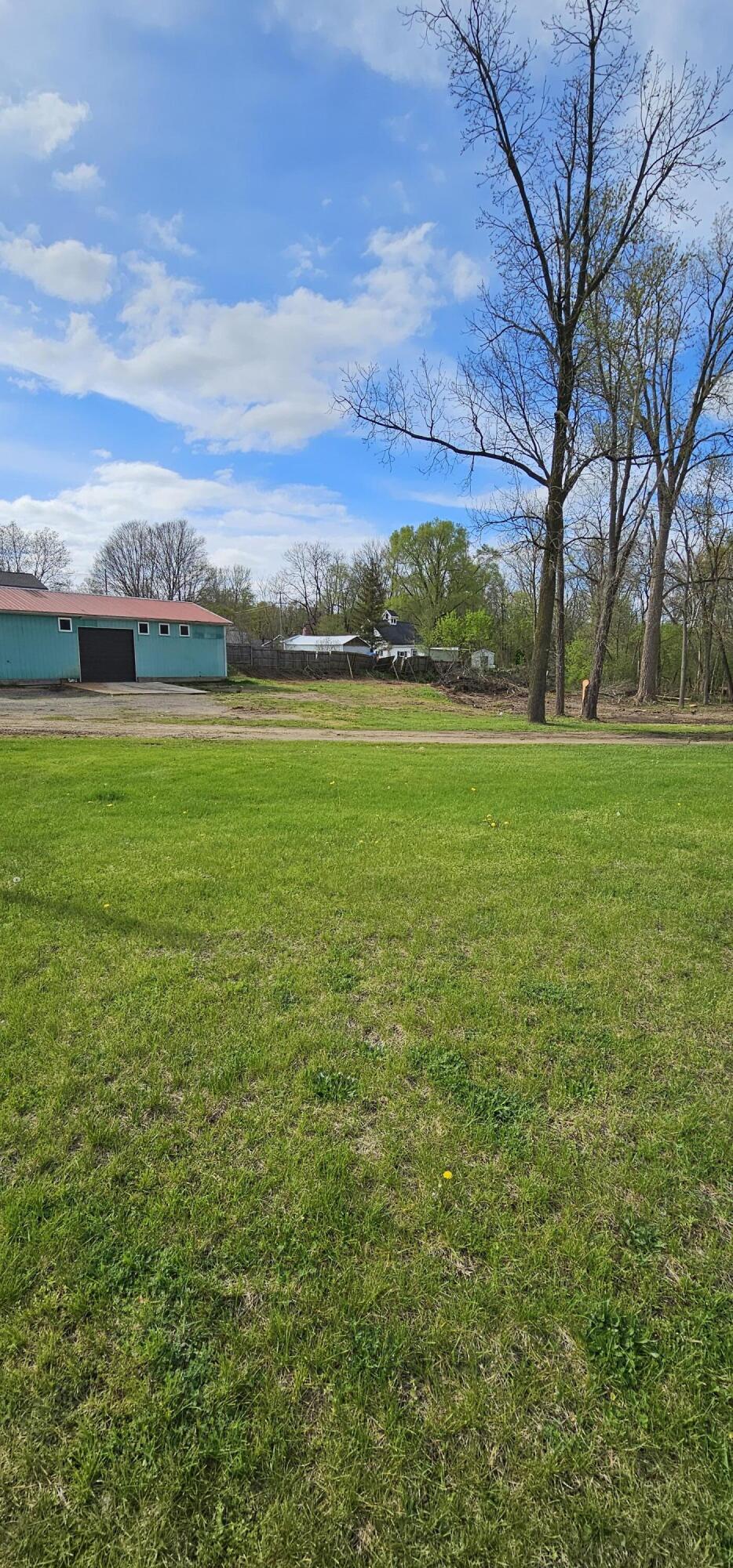 305 E Michigan Avenue