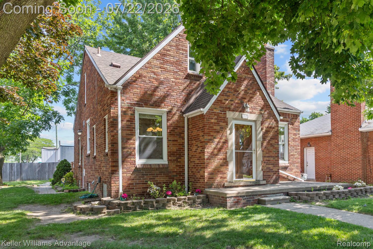 307 E Chesterfield Street
