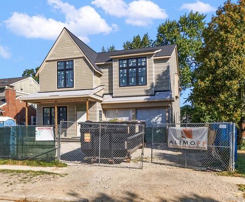 2263 Manchester Road Birmingham City MI 48009