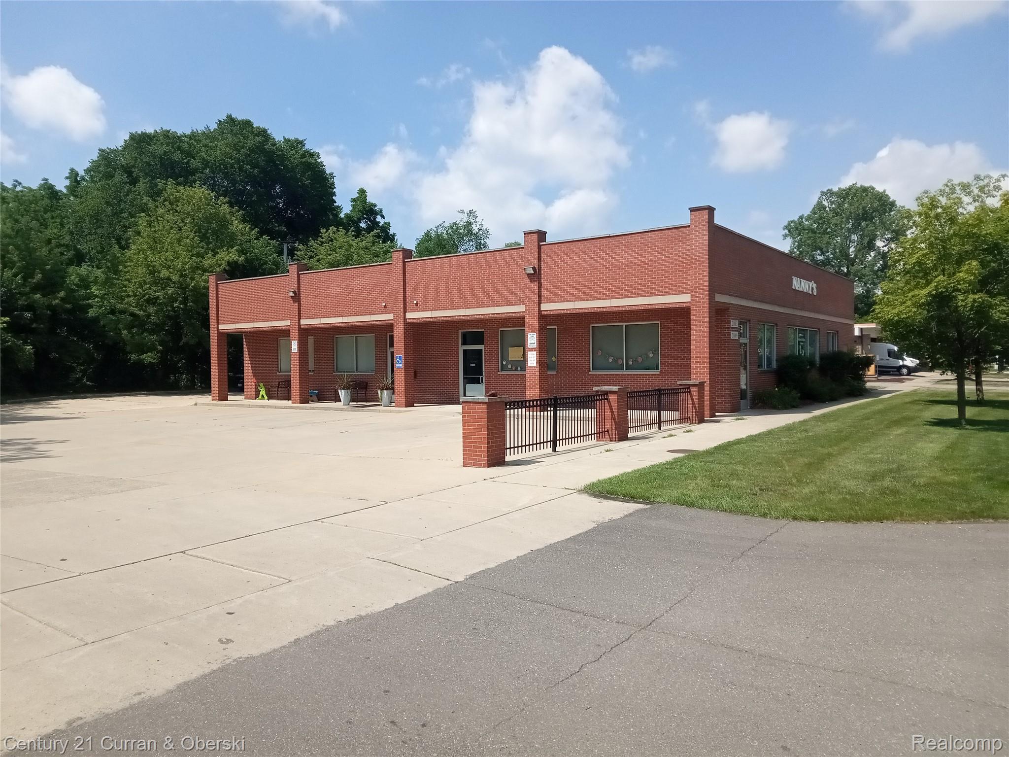 21085-21089 Goddard Road