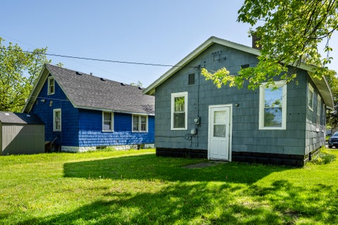 Tiny photo for 1216 Broadway, Benton Harbor City, MI 49022 (MLS # 69026045928)