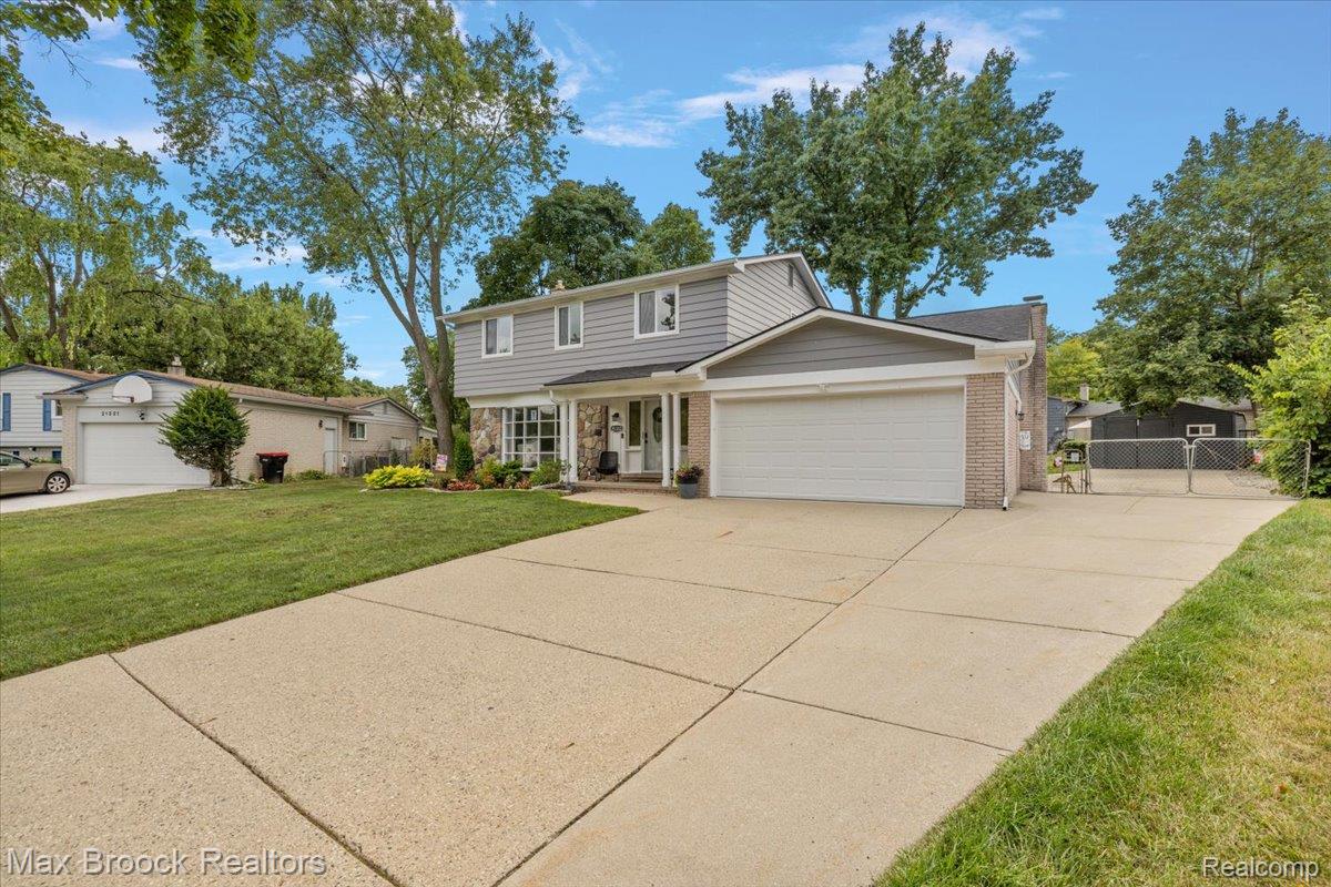 21333 Dartmouth Drive