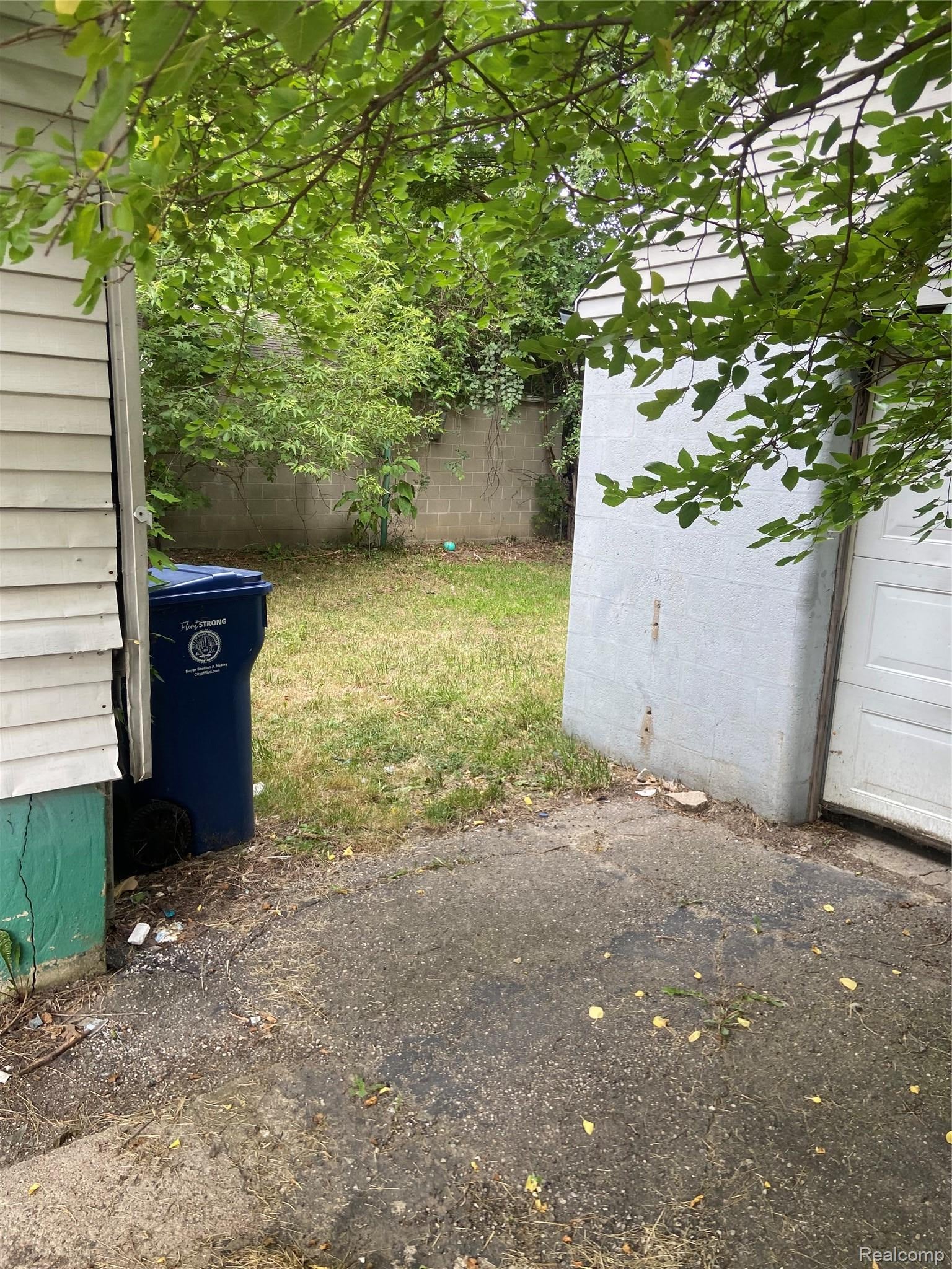 622 W Atherton Road