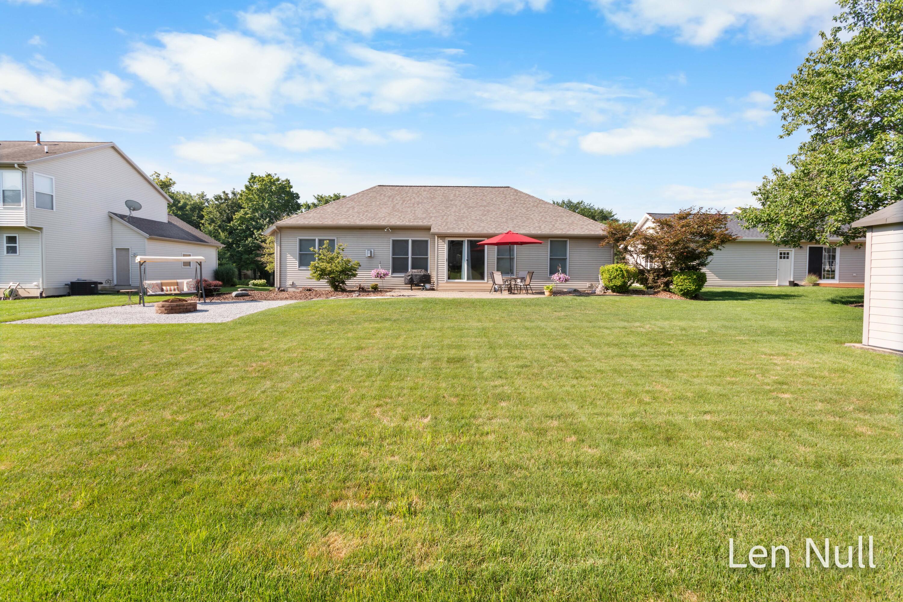 6629 Jousma Court SE