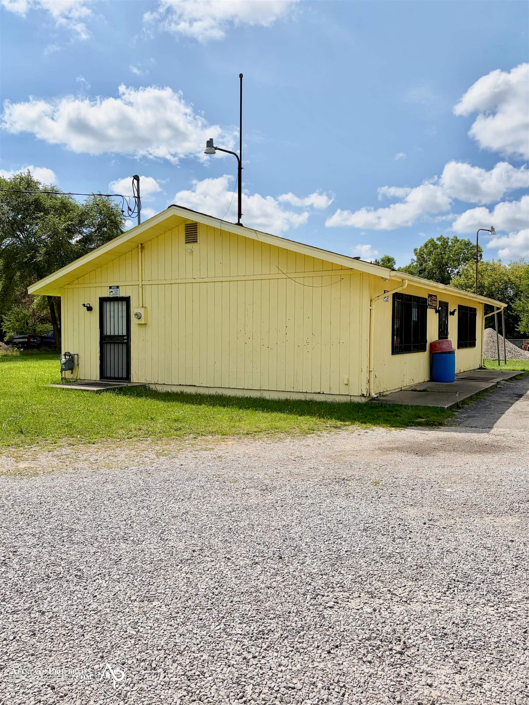 3180 E Carpenter Road