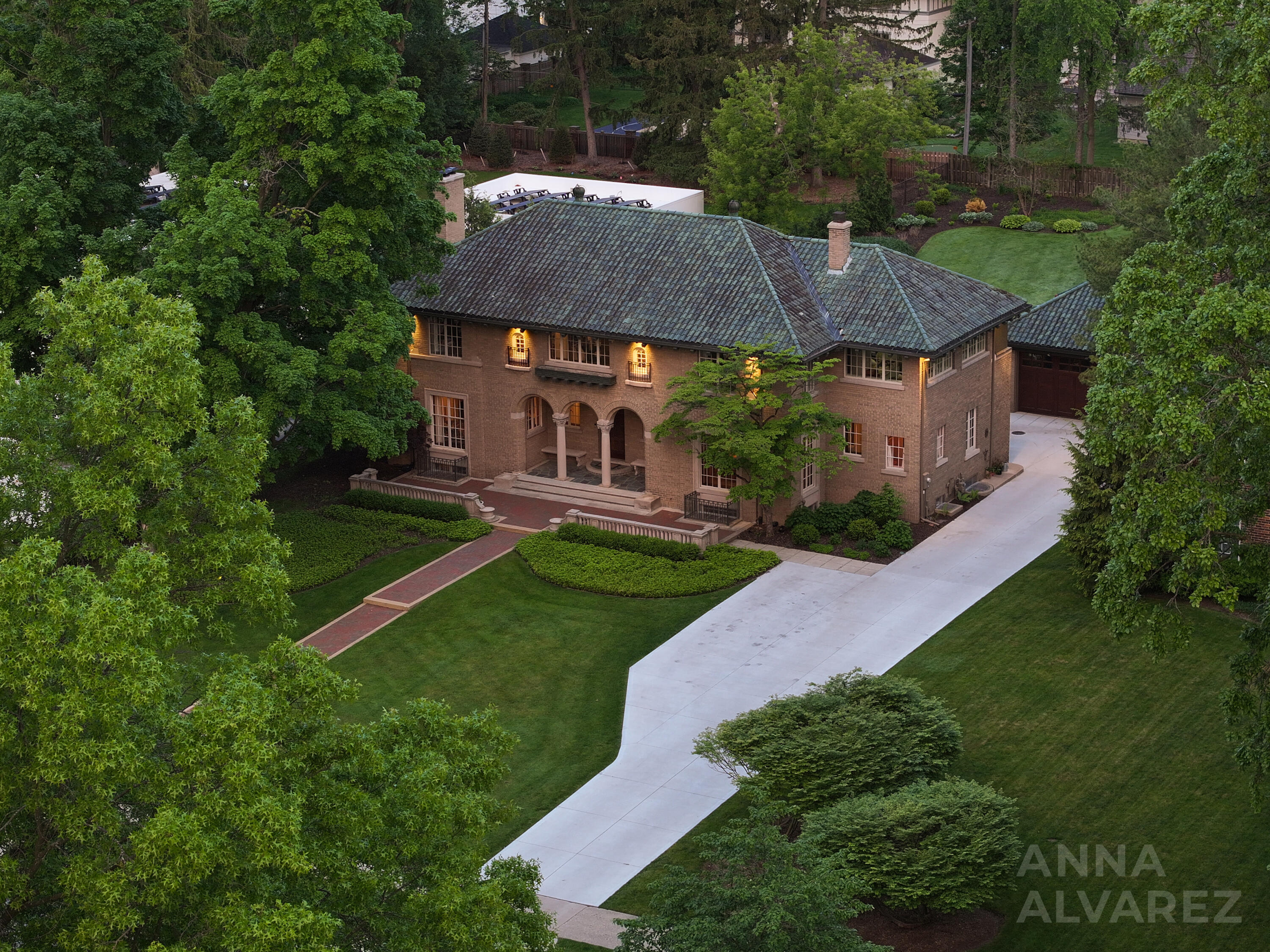 727 Plymouth Road SE