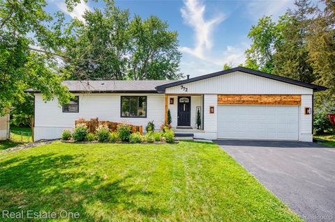 772 S 3rd Street Brighton City MI 48116