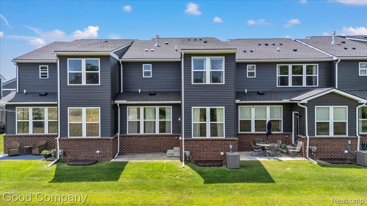 4685 Broomfield Way
