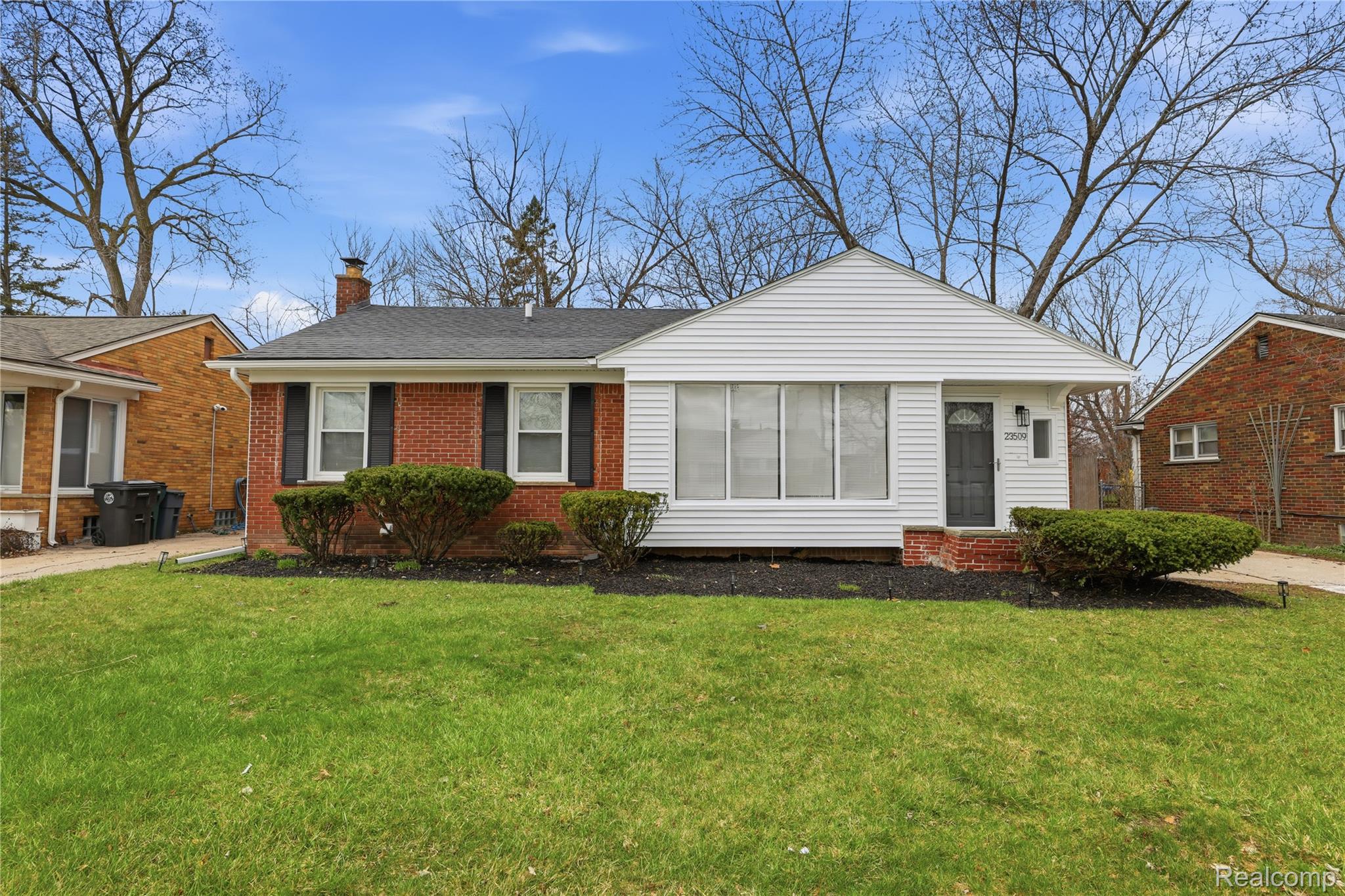 23509 Parklawn Street