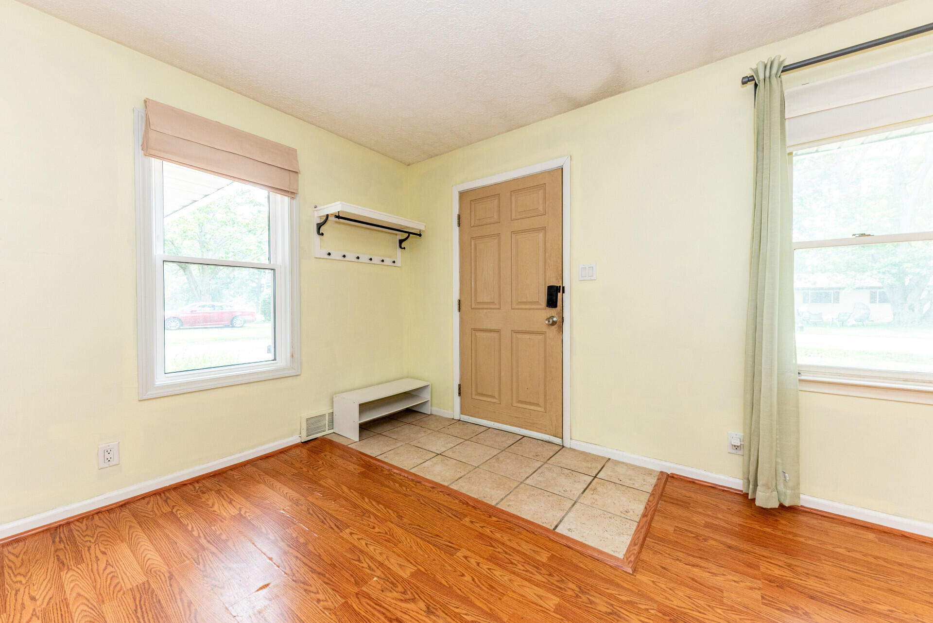 562 Brookside Road