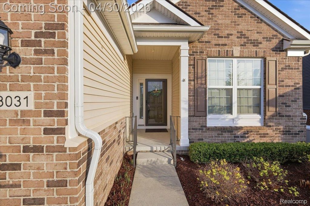 Photo of 3031 Sumerlyn Court, Auburn Hills City, MI 48326 (MLS # 20261028393)