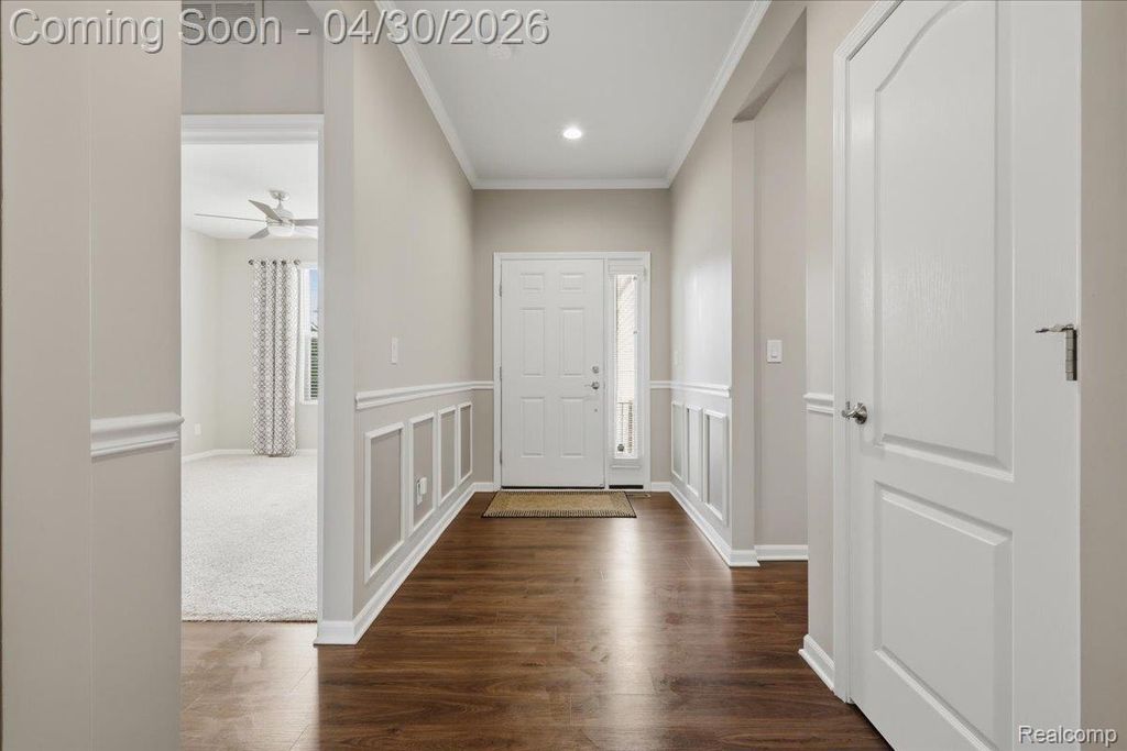 Photo of 3031 Sumerlyn Court, Auburn Hills City, MI 48326 (MLS # 20261028393)