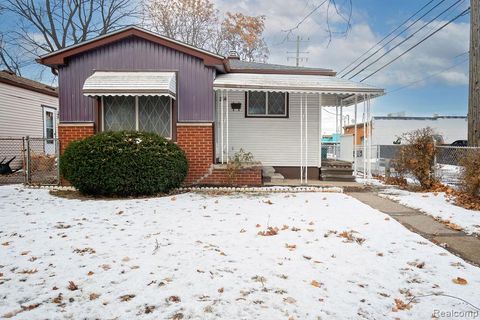 2040 Paris Avenue Lincoln Park City MI 48146