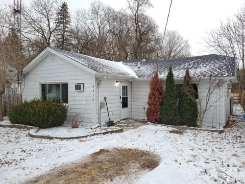 8418 Lewis Avenue Bedford Township MI 48182