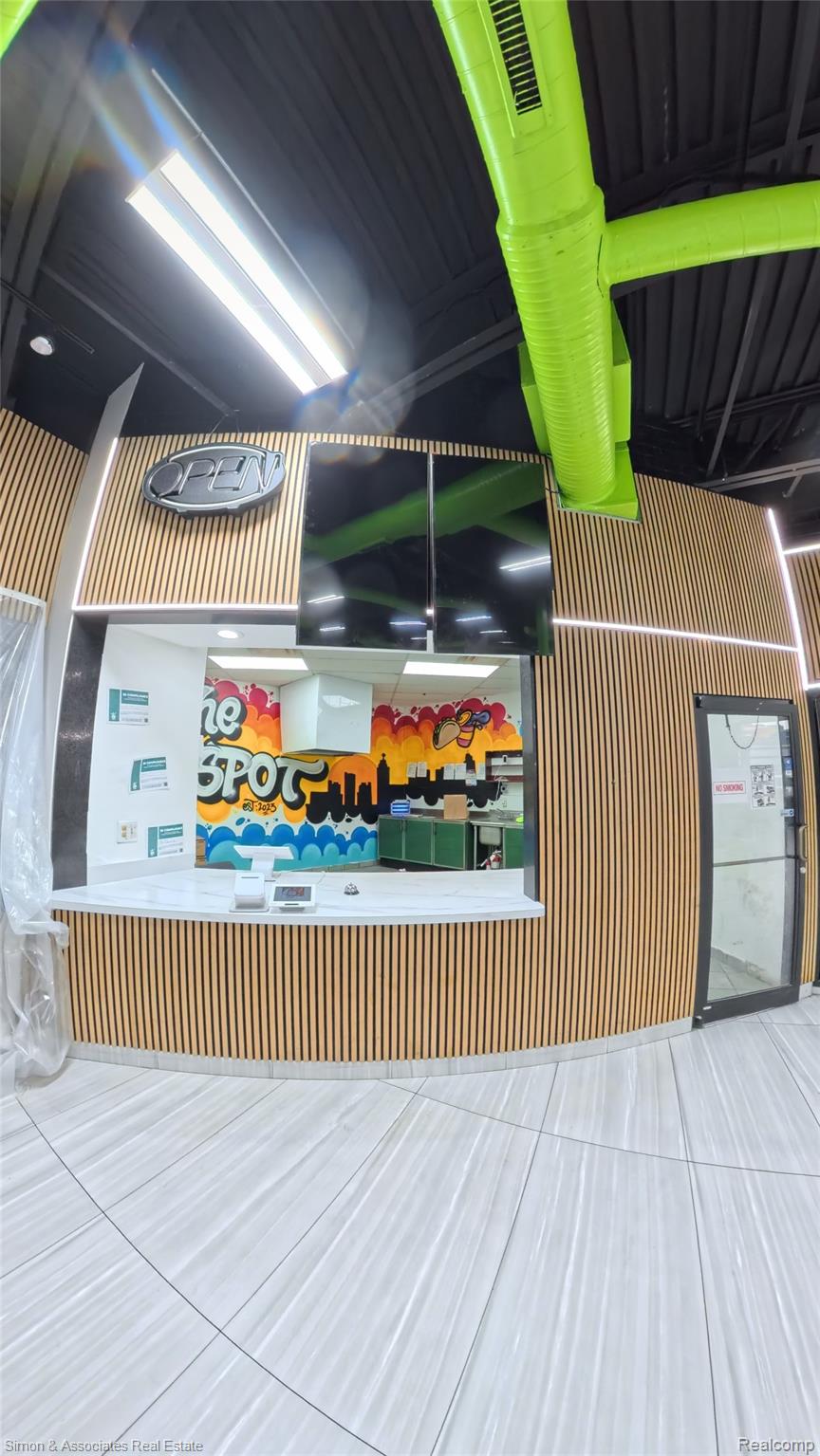 8009 E Jefferson Avenue