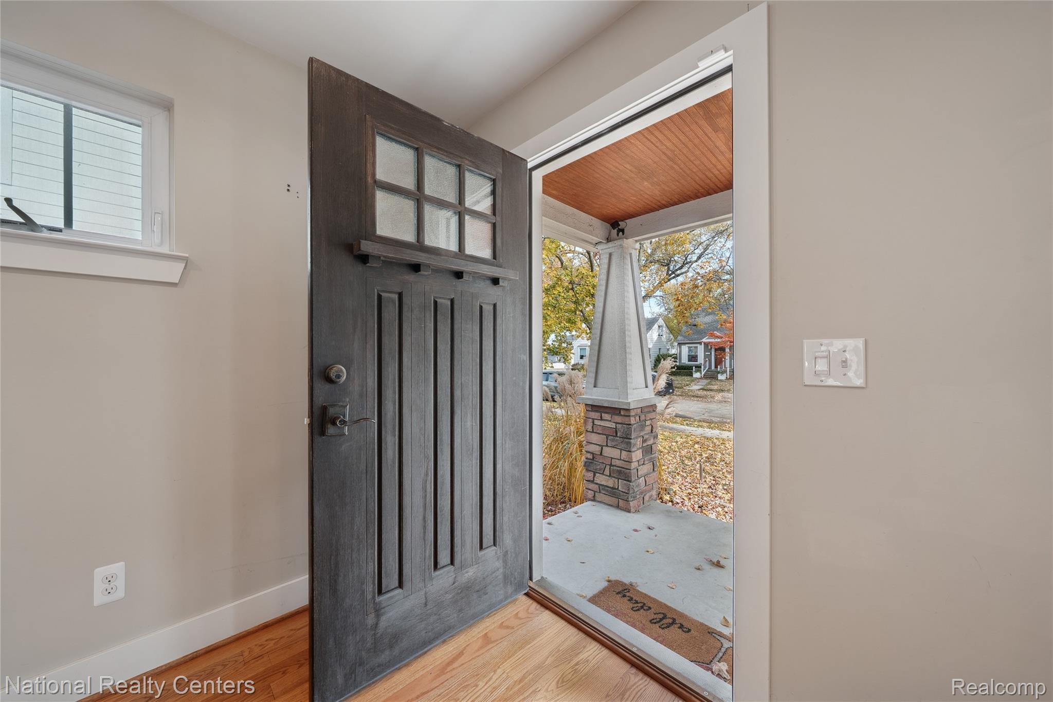 221 N Altadena Avenue