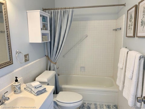 Tiny photo for 125 E 14 MILE Road #11, Birmingham City, MI 48009 (MLS # 20261085034)