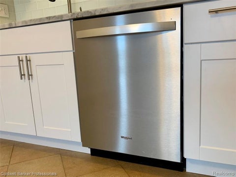 Tiny photo for 125 E 14 MILE Road #11, Birmingham City, MI 48009 (MLS # 20261085034)