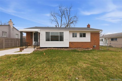 1087 N Stephen Avenue Clawson City MI 48017