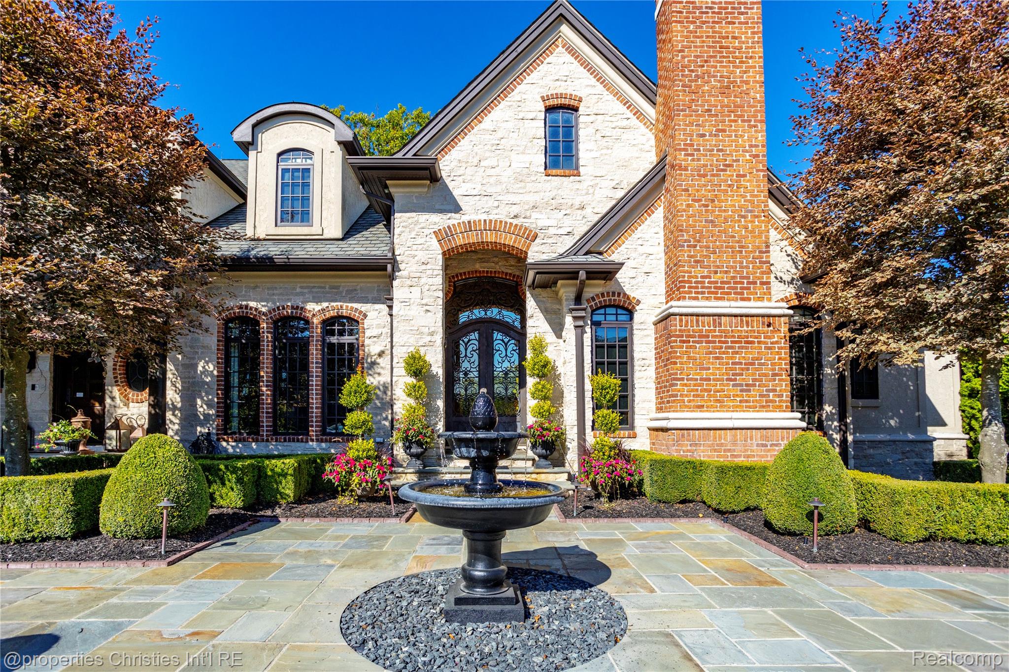 18939 Bella Vista Court