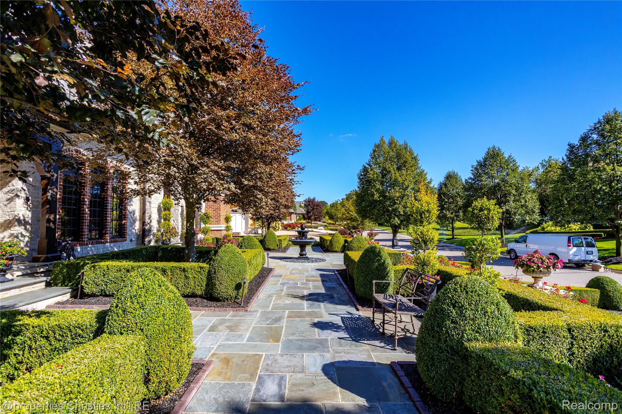 18939 Bella Vista Court