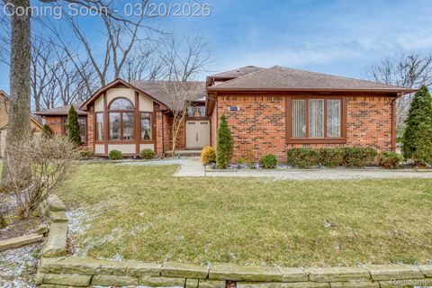 1651 Redbud Drive Troy City MI 48098