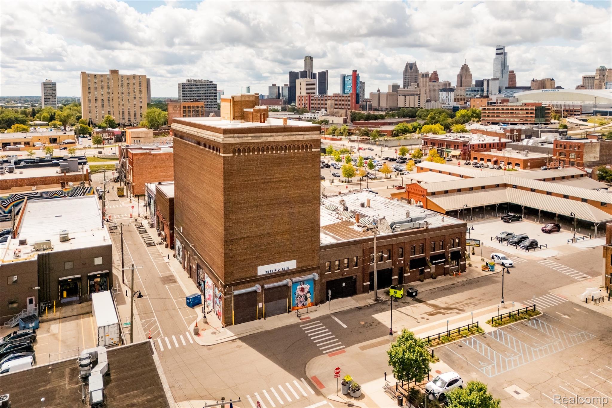 1482 Adelaide Street