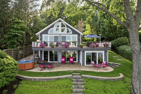 143 Park Street Saugatuck City MI 49453