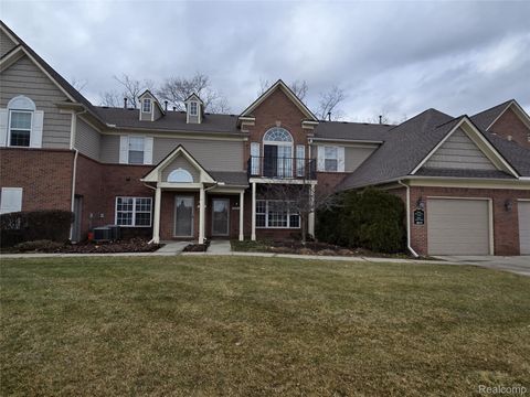 27611 Hidden Oaks Drive Brownstown Charter Township MI 48183