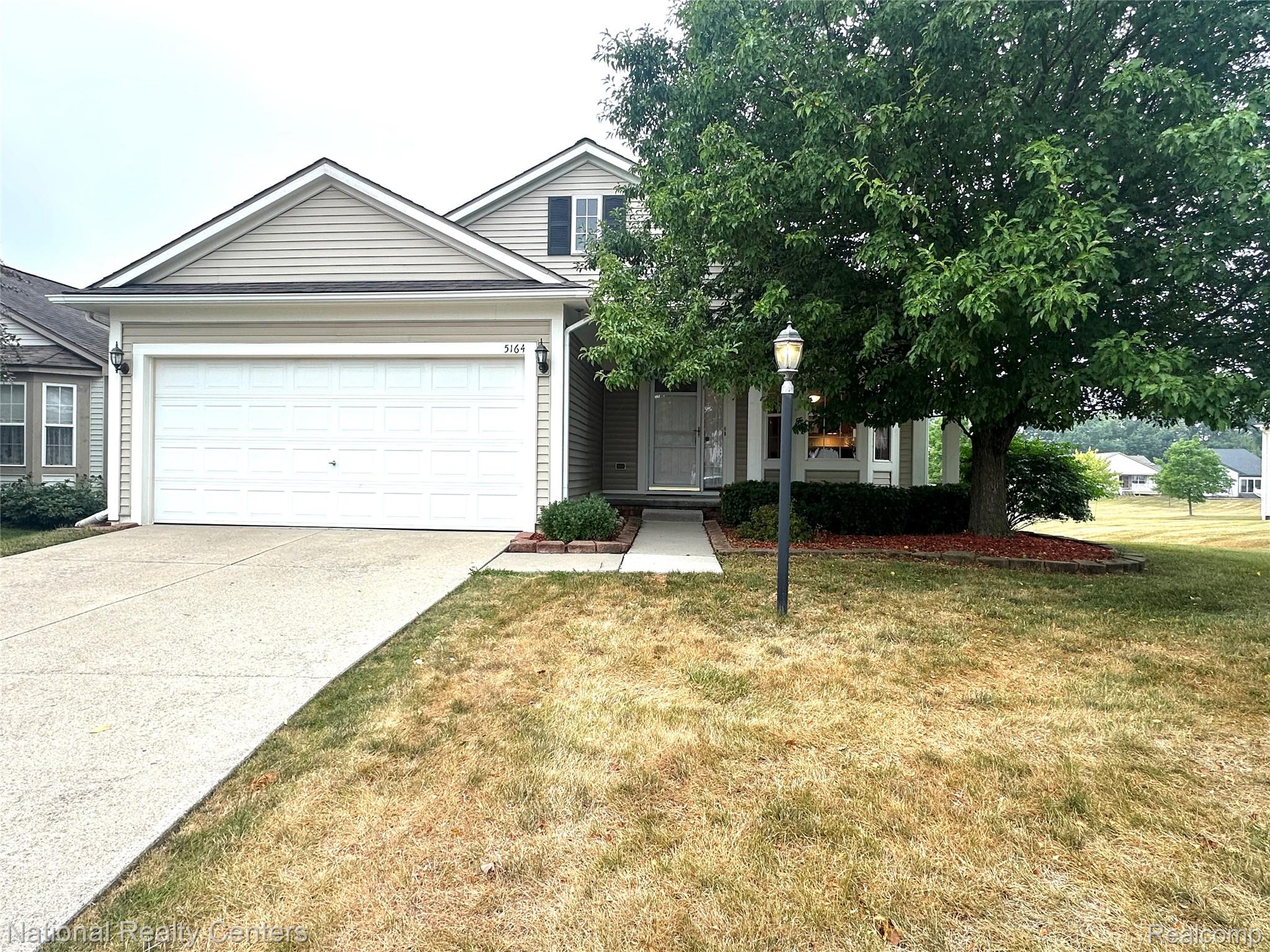 5164 Sandalwood Circle
