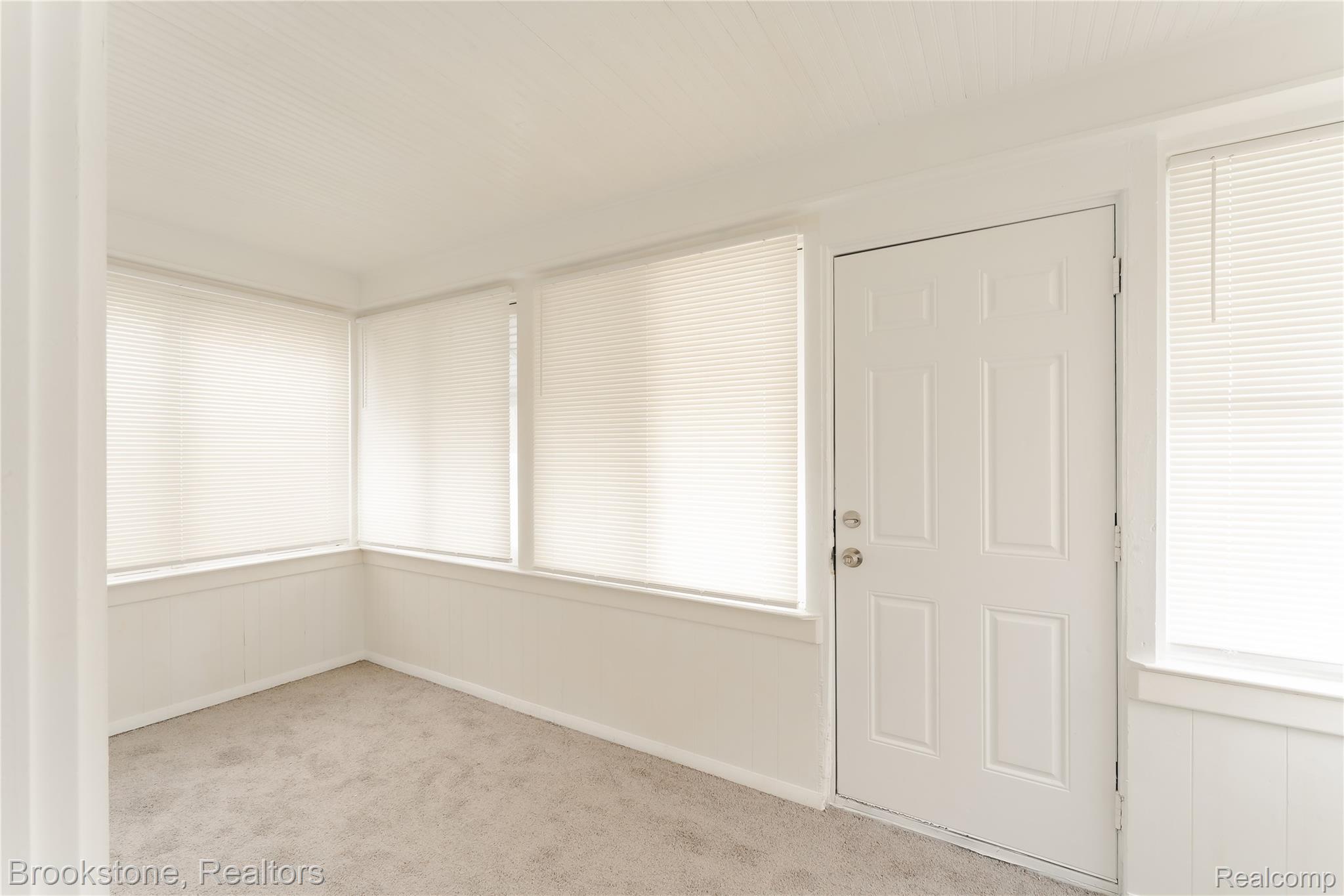 474 N Saginaw Street