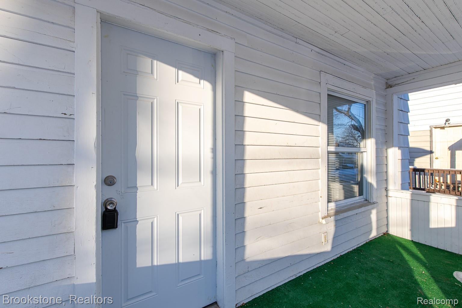 54 Hudson Avenue