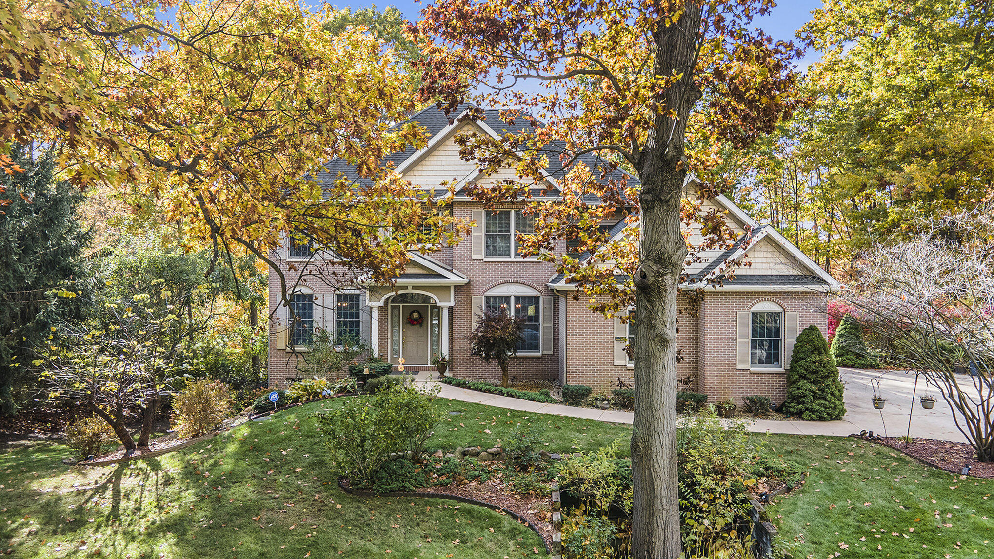 4001 Broken Ridge Circle