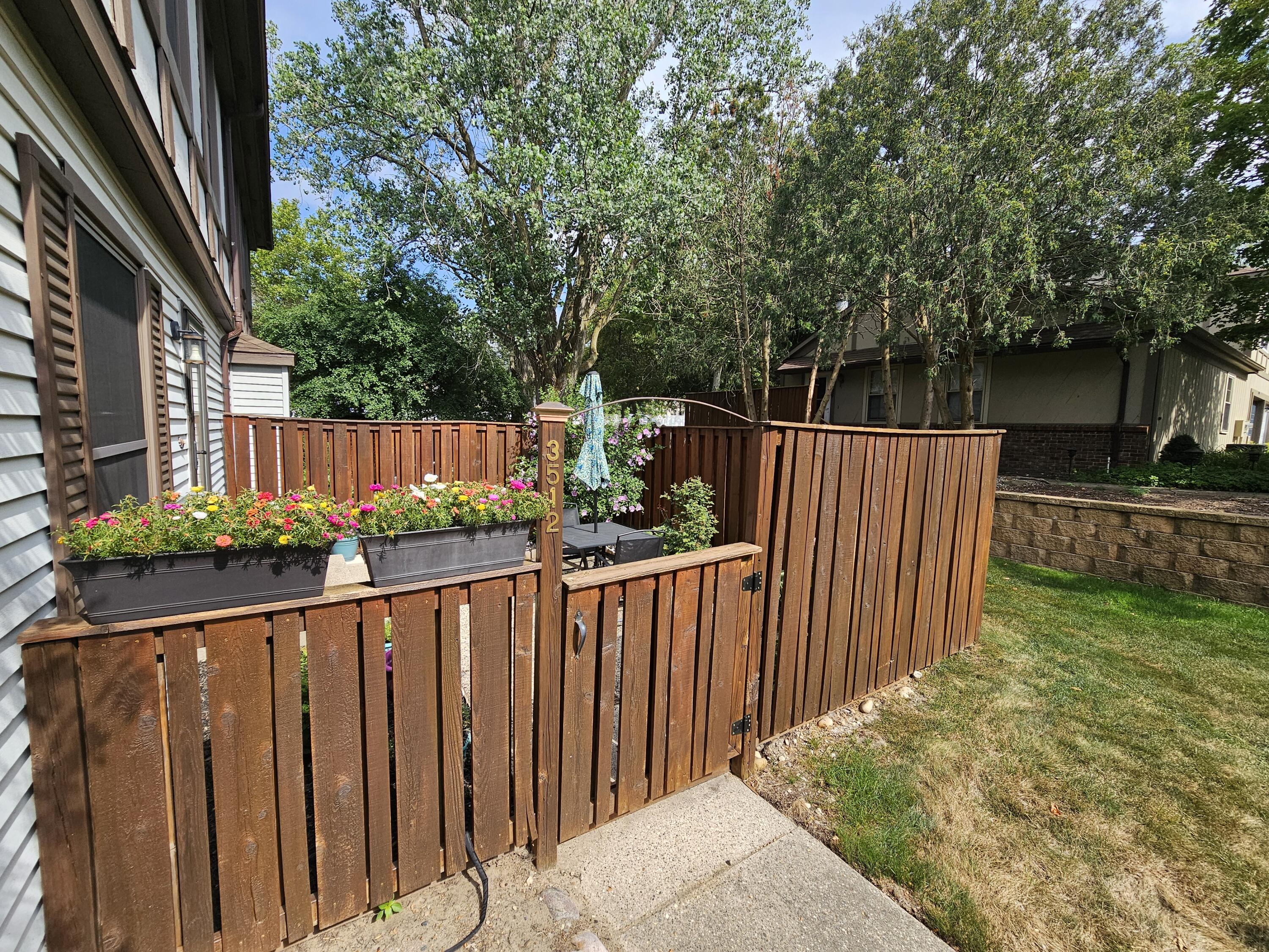 3512 Whispering Brook Drive SE 11