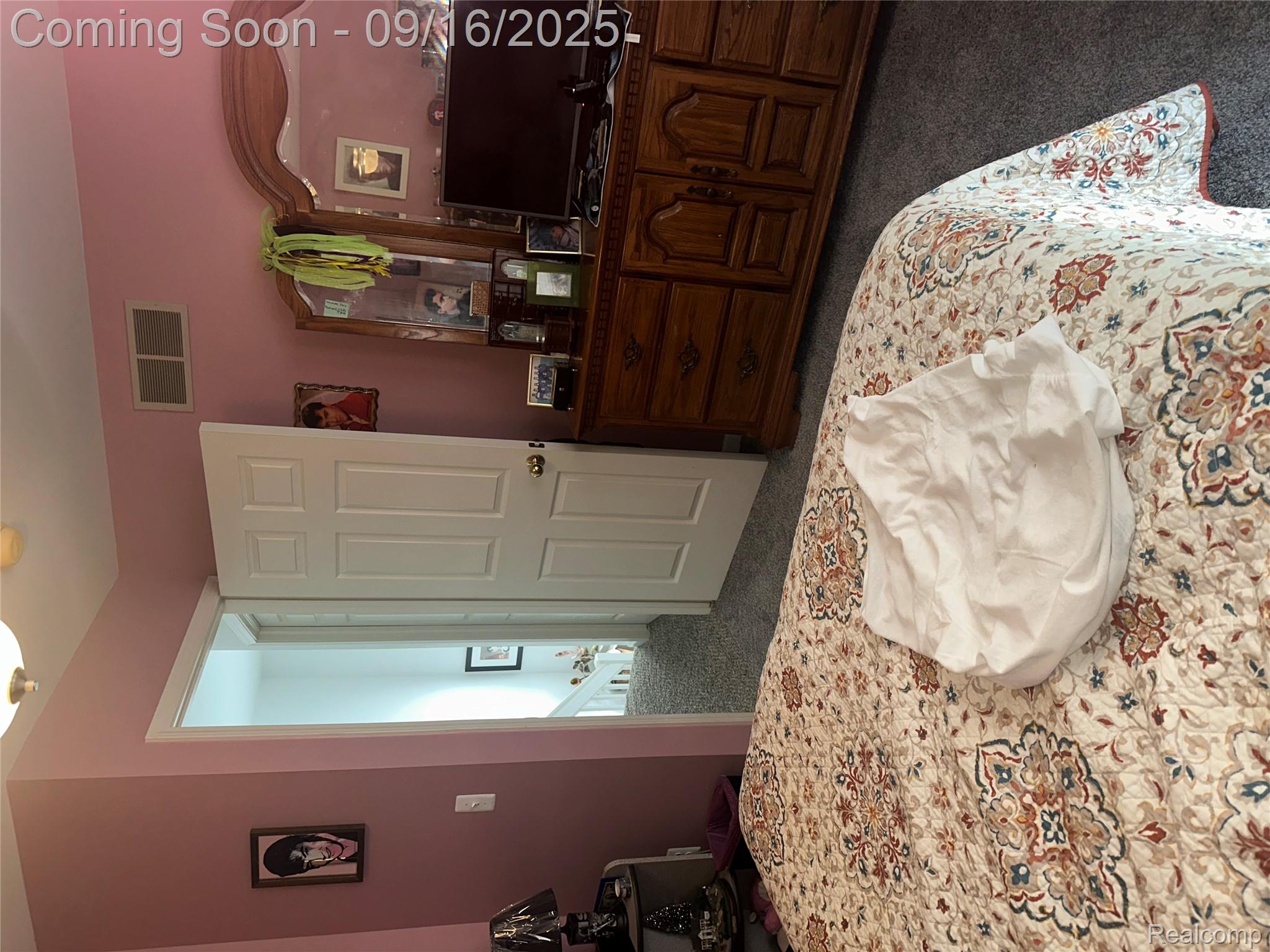 New Haven Village, Michigan 48048, United States, 3 Bedrooms Bedrooms, ,3 BathroomsBathrooms,Residential,Coming Soon,210123