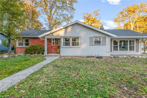 3208 Mount Vernon Road Port Huron City MI 48060