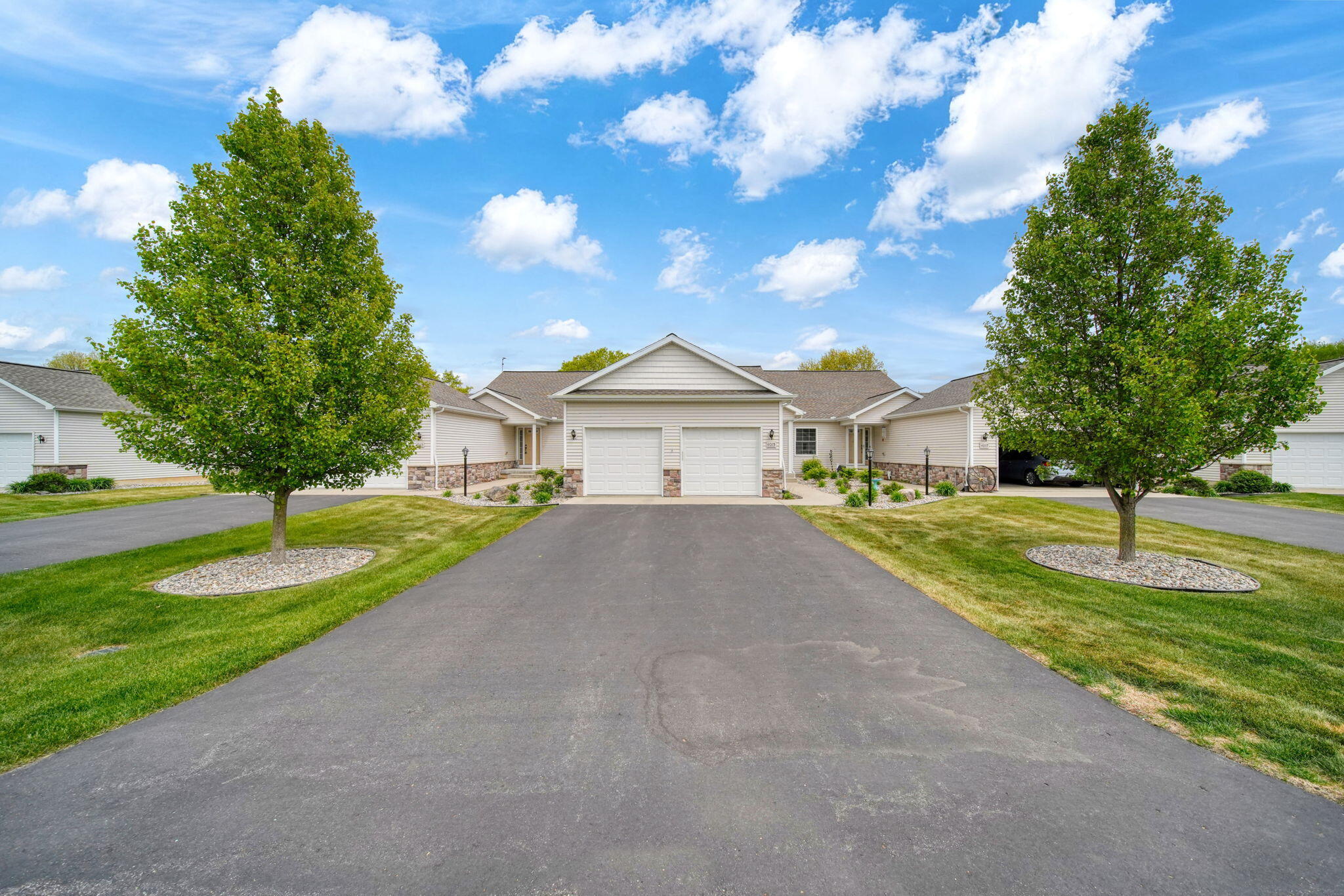4015 Eastbridge Circle