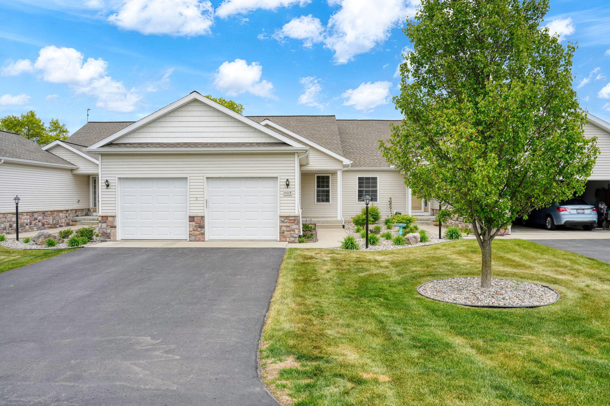 4015 Eastbridge Circle