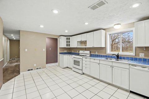 Tiny photo for 3245 138th Avenue, Salem Township, MI 49419 (MLS # 72026013418)