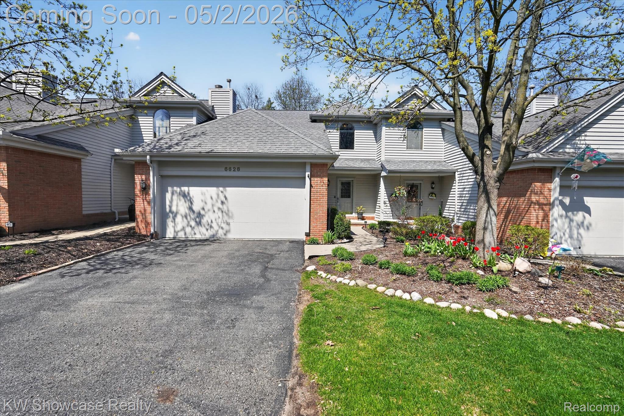 6626 Ridgeview Drive