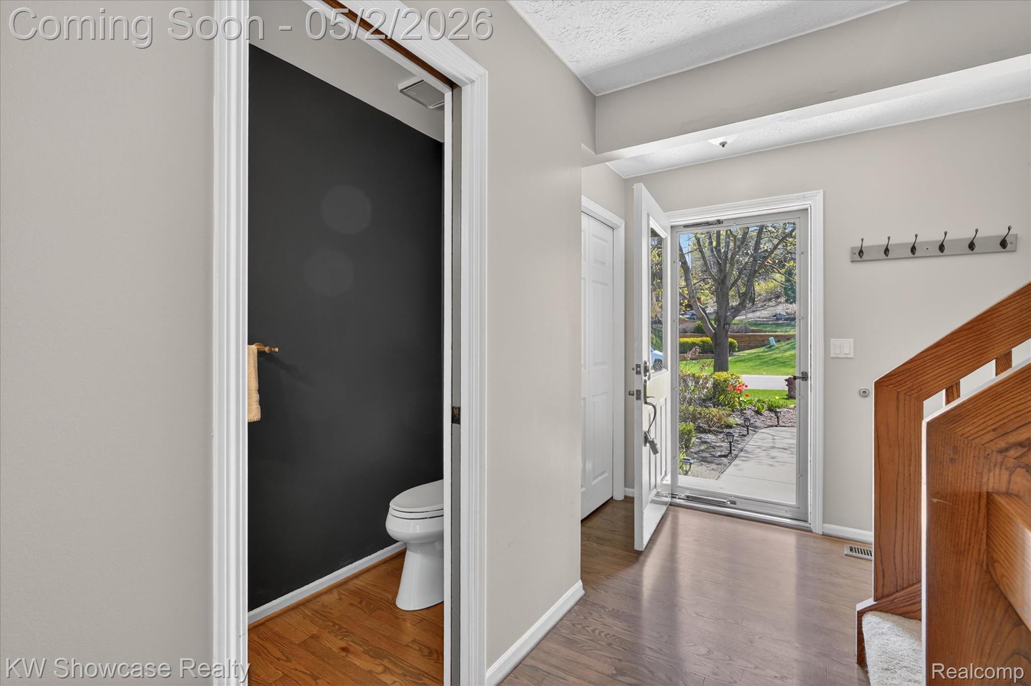 6626 Ridgeview Drive