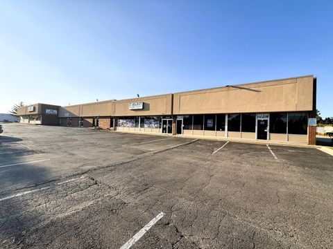 32210 W 8 Mile Road Farmington Hills City MI 48336