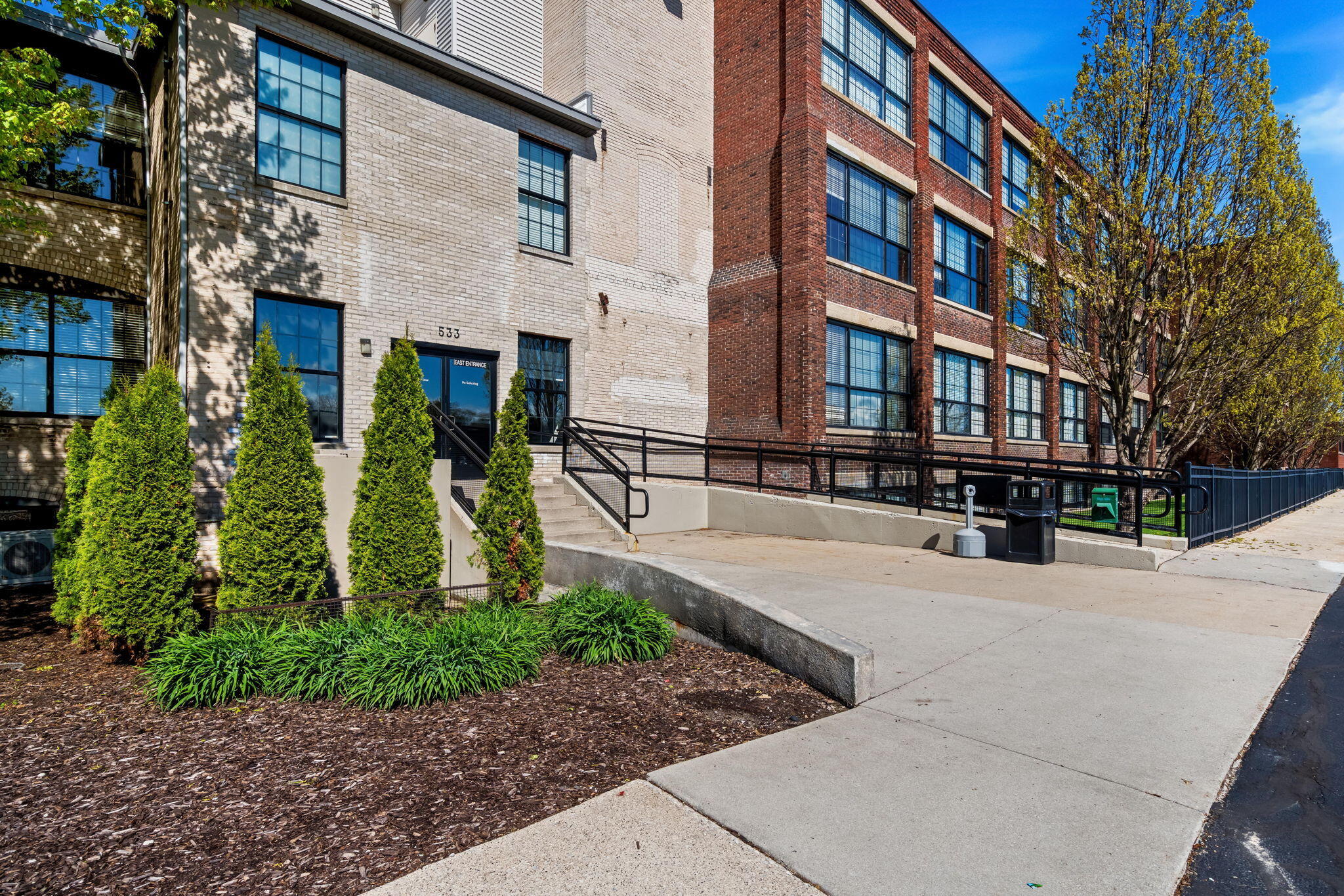 533 Columbia Avenue 022