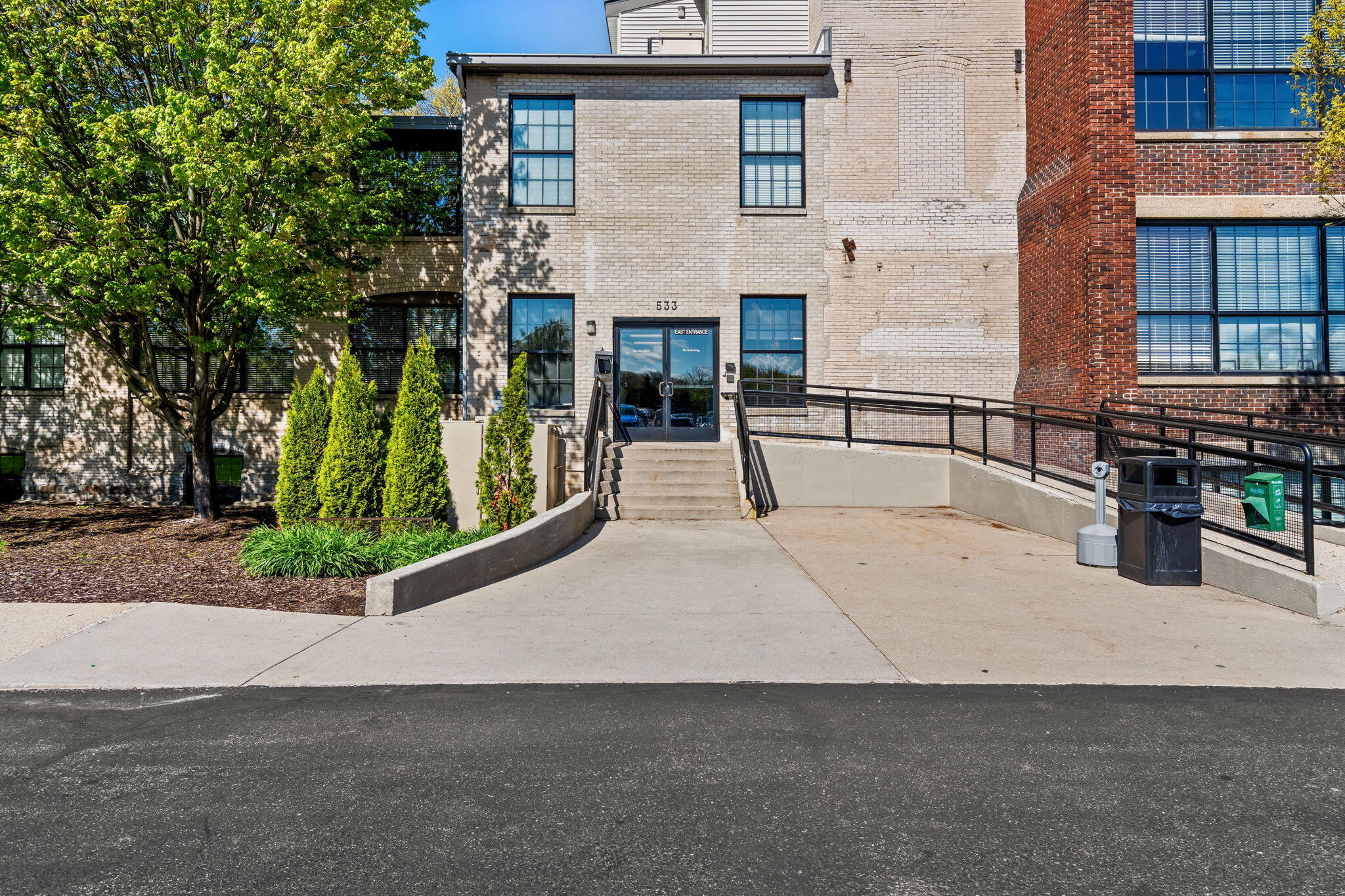 533 Columbia Avenue 022