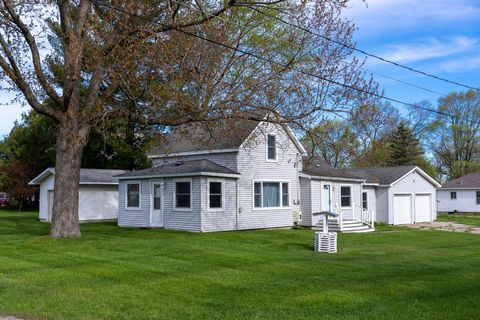 322 E Osceola Avenue Reed City City MI 49677
