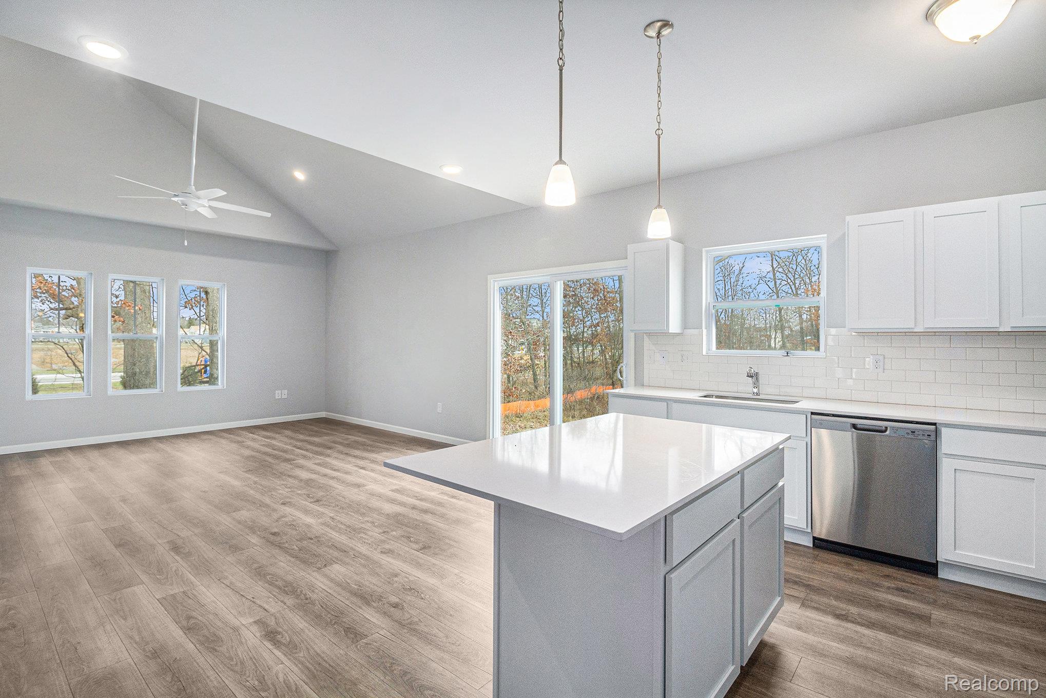 386 Dorchester Drive