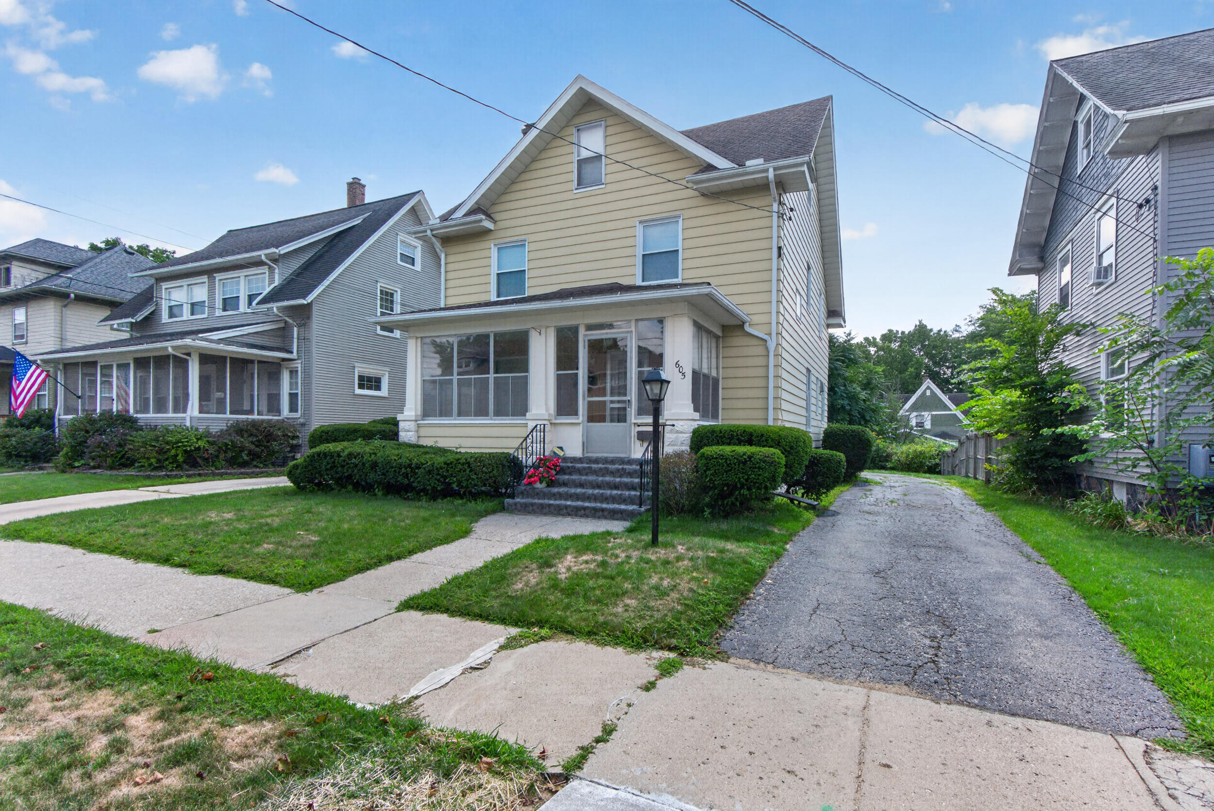 605 Harwood Street