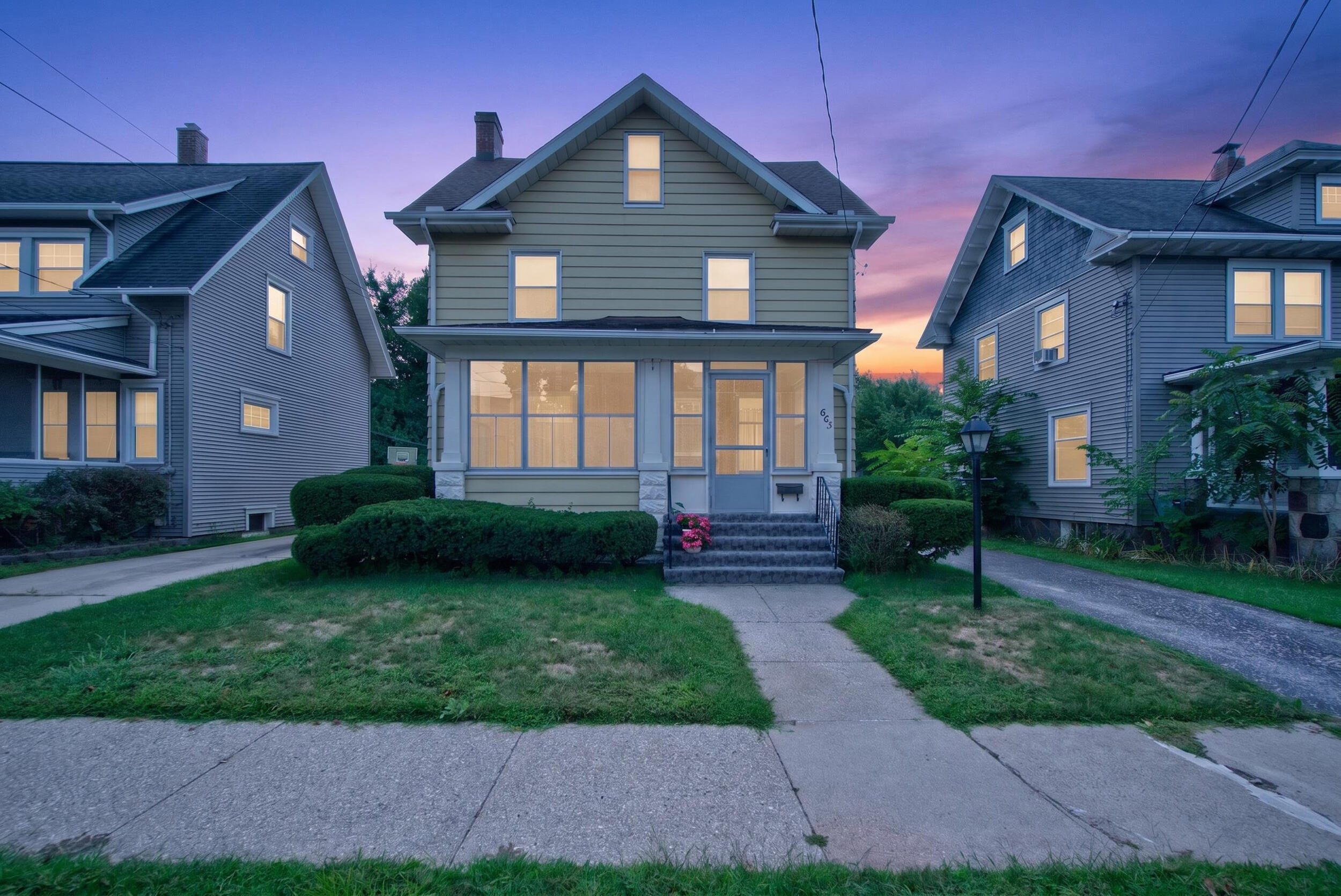 605 Harwood Street