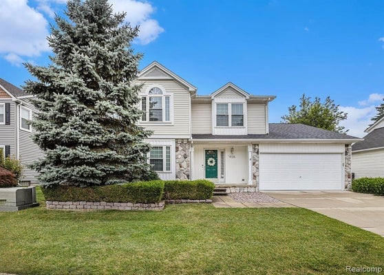 47114 SCARLET DR S, NOVI, MI 48374 - Image 59434d6be2d1beefa7212e1f3b6fa531/223565883