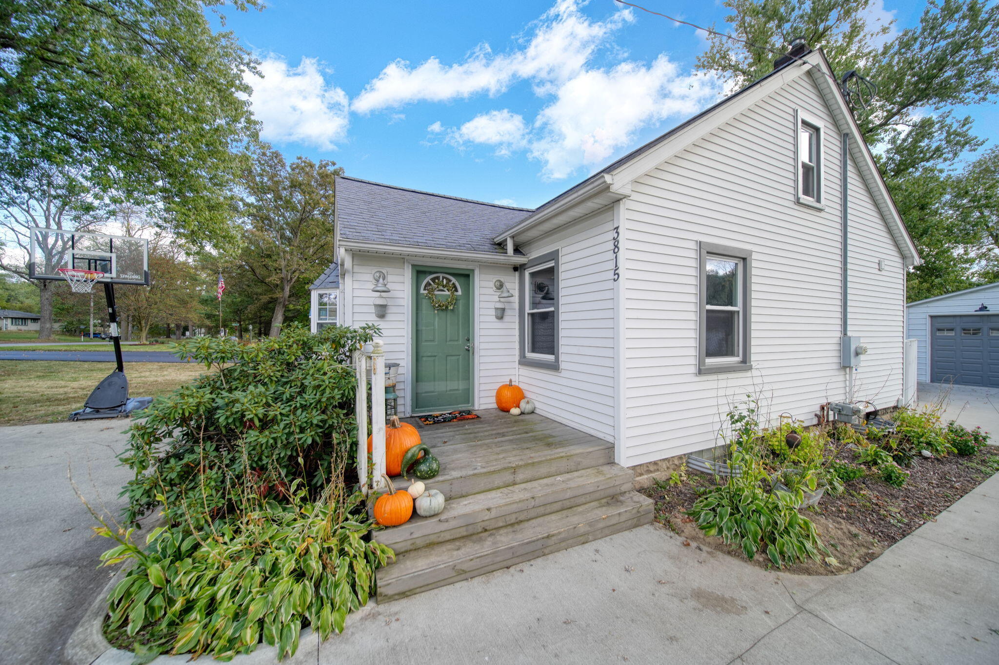 3815 Seymour Road